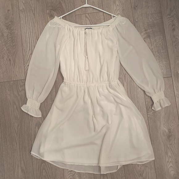 Dainty White Dress - Picture 1 of 3